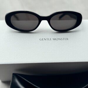 Gentle monster black sunglasses